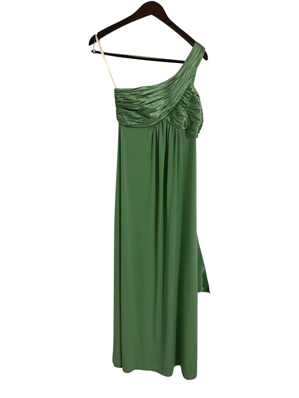 David’s Bridal One-Shoulder Green Evening Gown Size 4 and 44 inches pit to hem